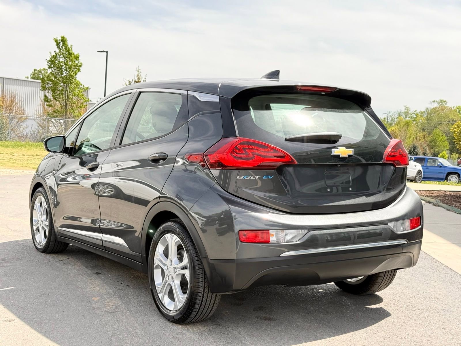 Used 2018 Chevrolet Bolt LT FWD image 11