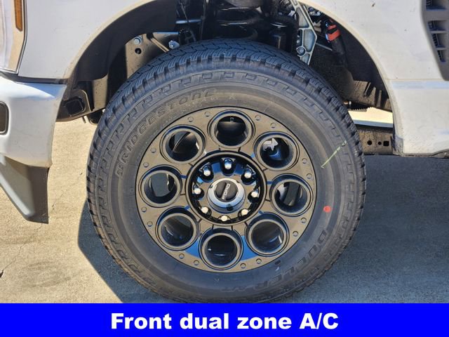 New 2026 Ford F250 Lariat w/ Black Appearance Package image 10