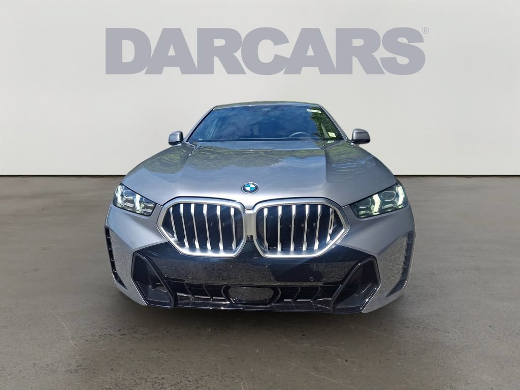 Used 2025 BMW X6 xDrive40i w/ Climate Comfort Package AWD/4WD image 2