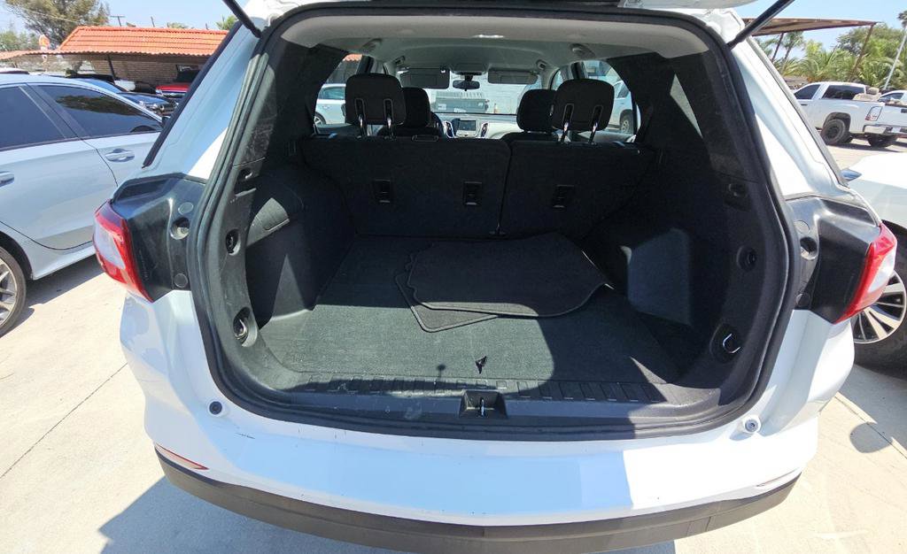 Used 2019 Chevrolet Equinox LS FWD image 17