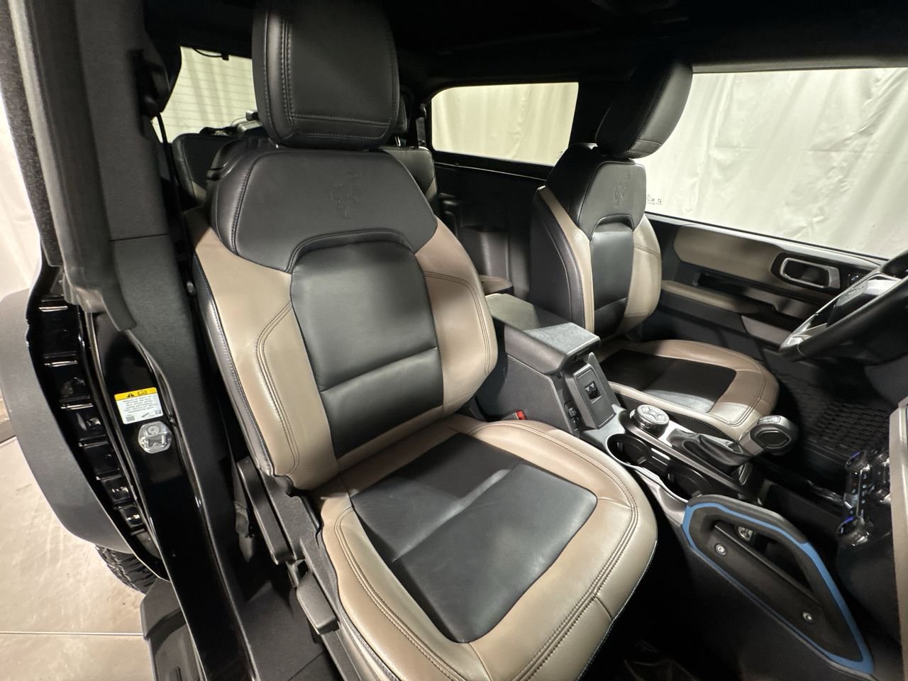 Used 2023 Ford Bronco Wildtrak image 31