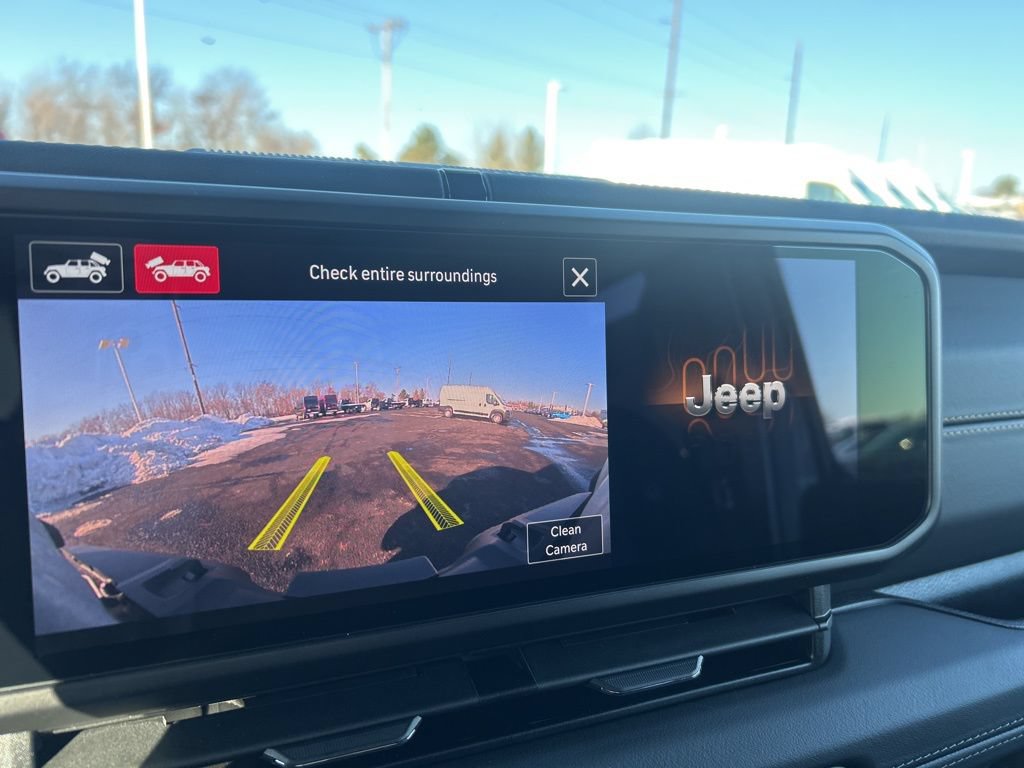 New 2026 Jeep Wrangler Unlimited Sahara AWD/4WD image 33