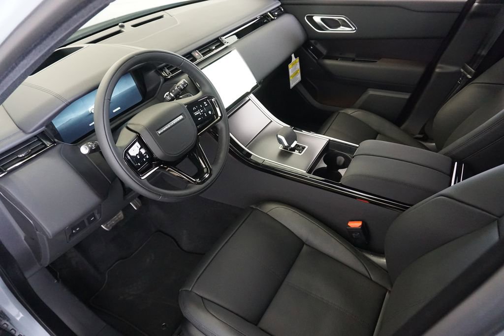 New 2026 Land Rover Range Rover Velar Dynamic SE image 18