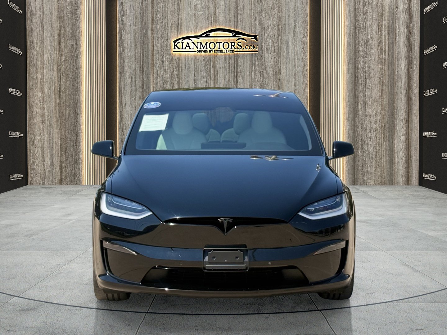 Used 2022 Tesla Model X Plaid AWD/4WD image 2