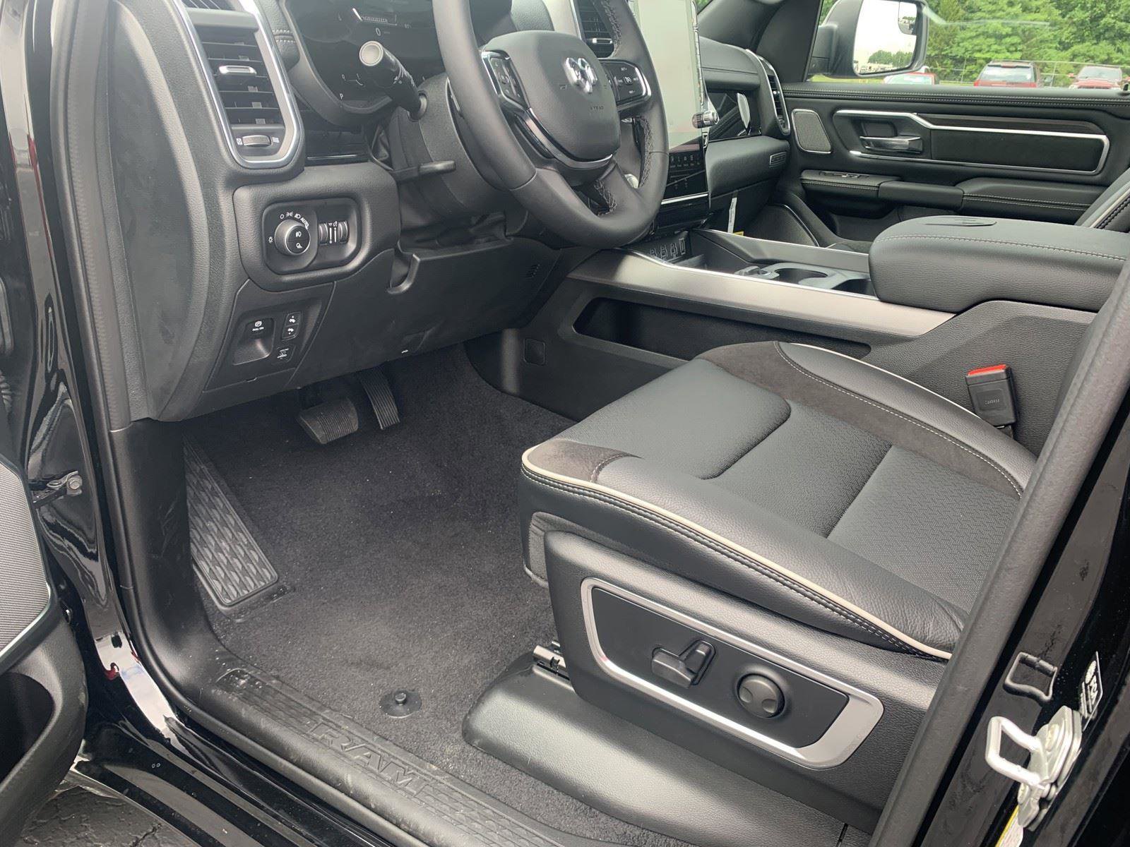 New 2026 RAM 1500 Laramie w/ Night Edition image 16