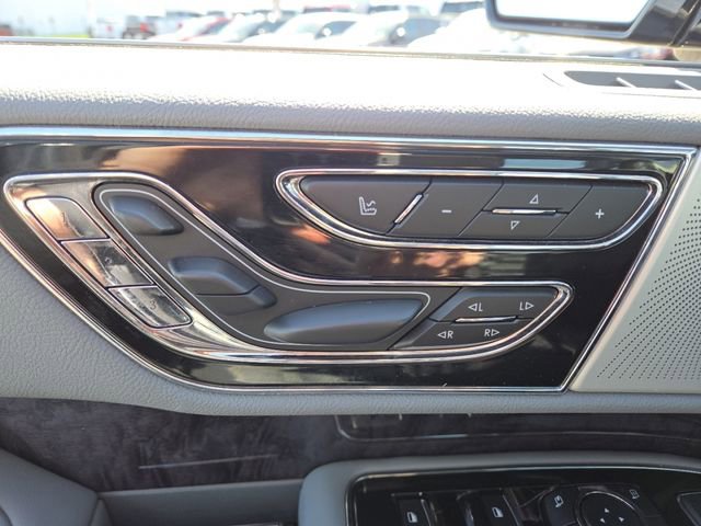 Used 2021 Lincoln Navigator Reserve w/ Luxury Package image 13