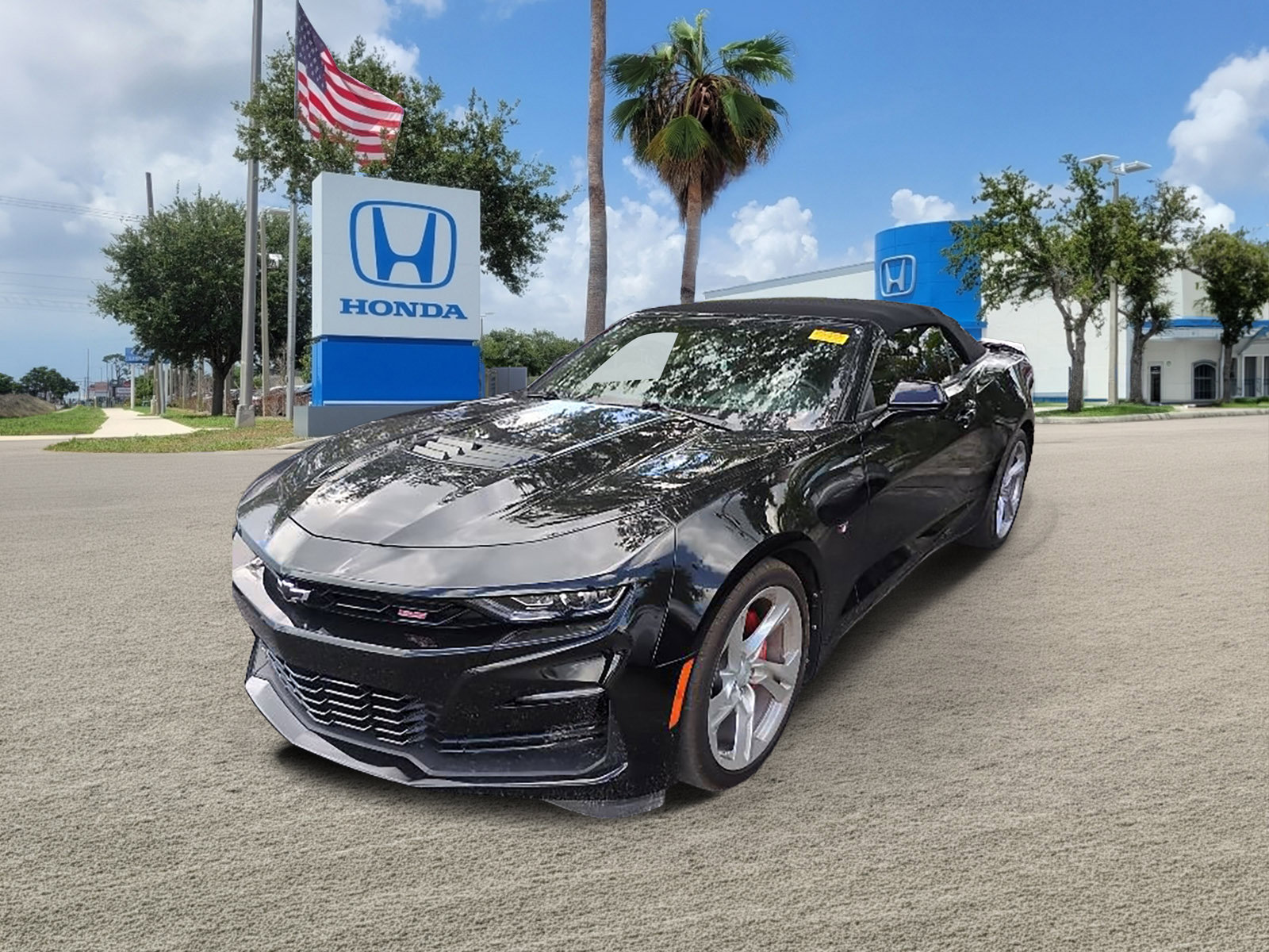 Used 2024 Chevrolet Camaro SS RWD image 2