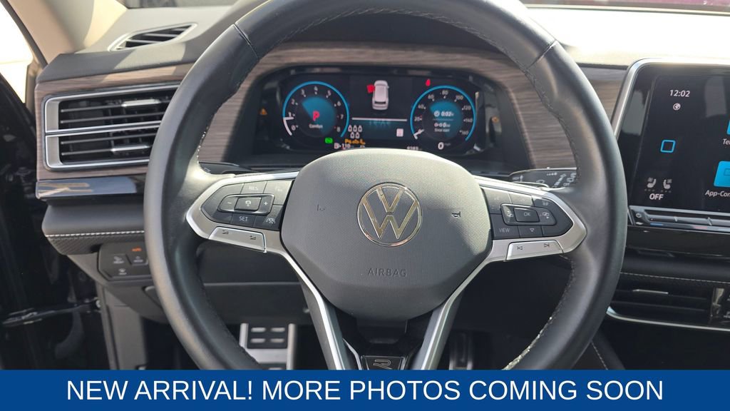 Used 2025 Volkswagen Atlas SEL Premium R-Line image 14
