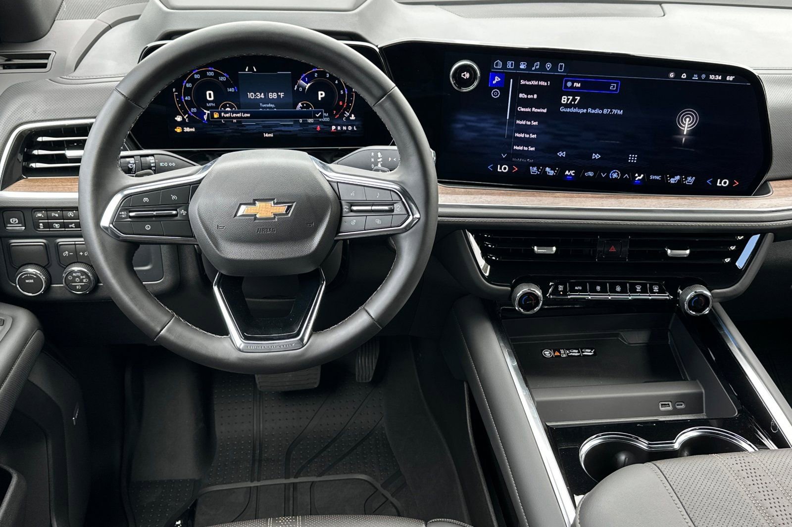 New 2026 Chevrolet Suburban High Country w/ LPO, Illumination Package image 14