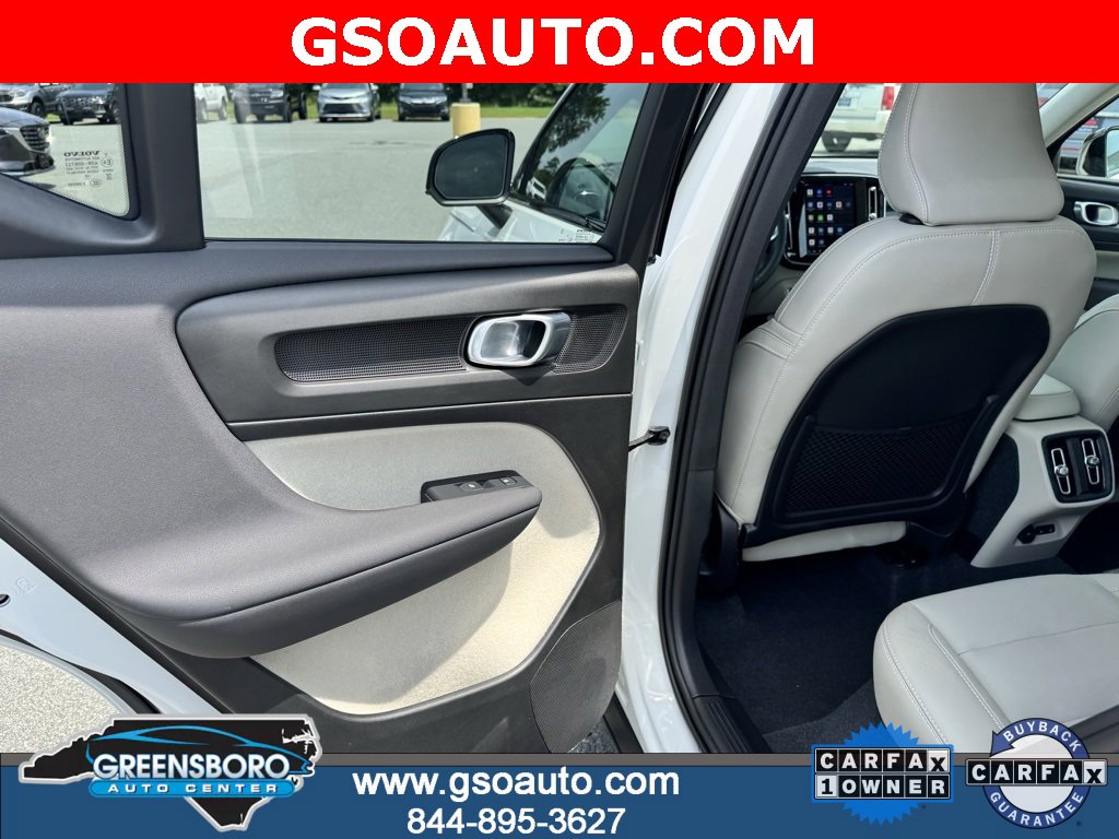 Used 2024 Volvo XC40 B5 Plus w/ Protection Package Premier image 19
