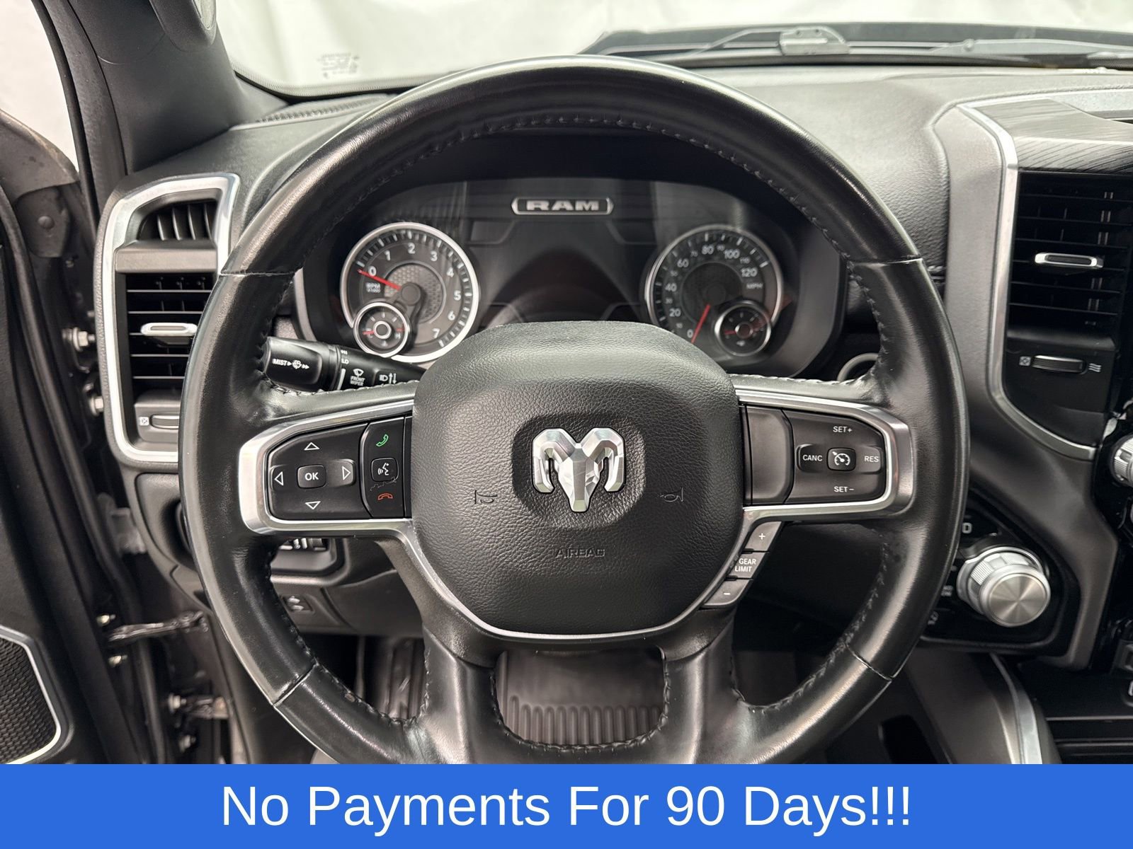 Used 2023 RAM 1500 Laramie AWD/4WD image 19