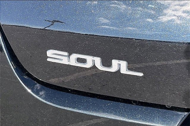 Used 2023 Kia Soul EX image 8