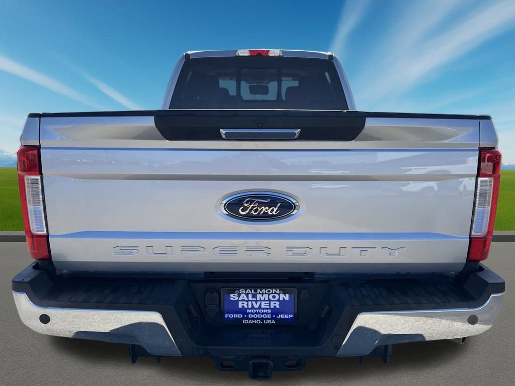 Used 2019 Ford F250 XLT w/ XLT Premium Package AWD/4WD image 6