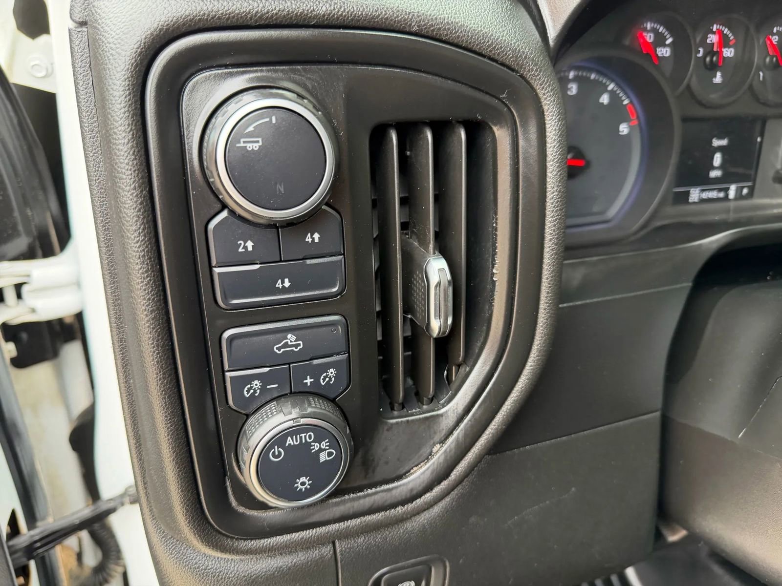 Used 2020 Chevrolet Silverado 2500 W/T w/ WT Fleet Convenience Package image 15