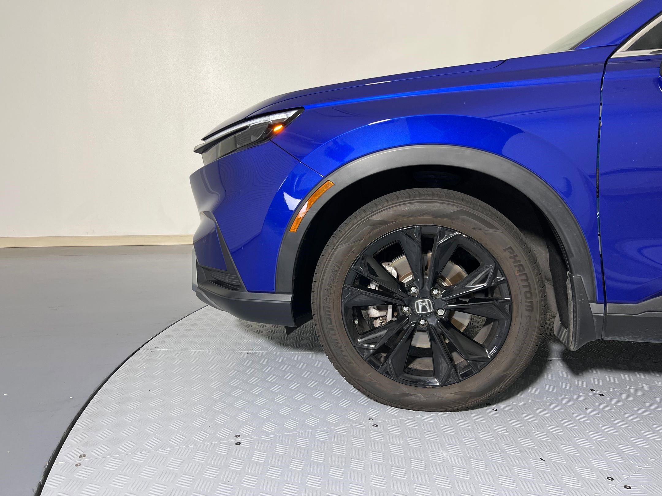 Used 2023 Honda CR-V Sport Touring image 11