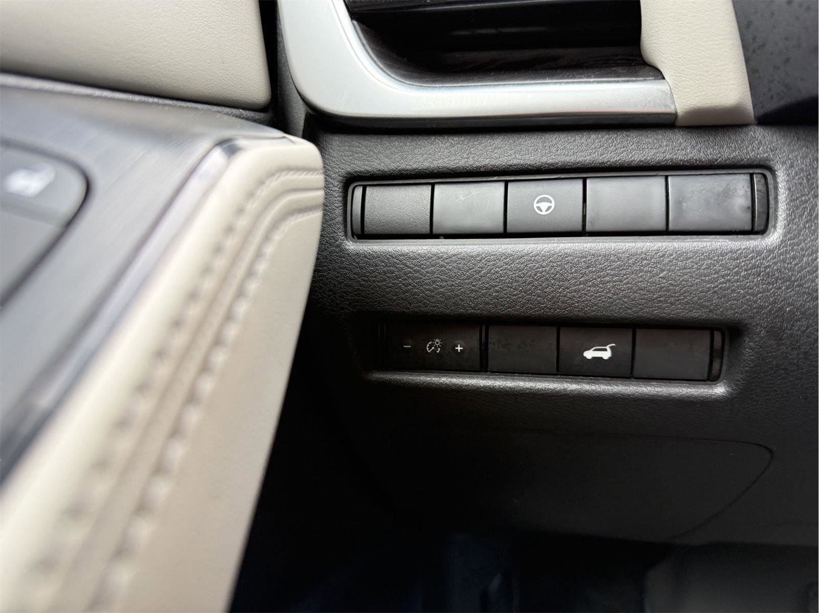 Used 2021 Nissan Rogue SL w/ Premium Package AWD/4WD image 18