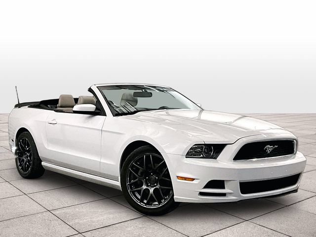 Used 2014 Ford Mustang Premium RWD image 2