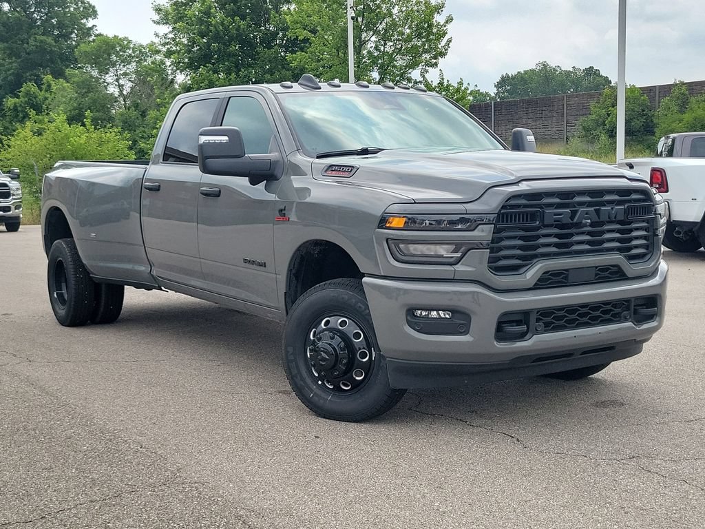 New 2026 RAM 3500 Big Horn AWD/4WD image 22