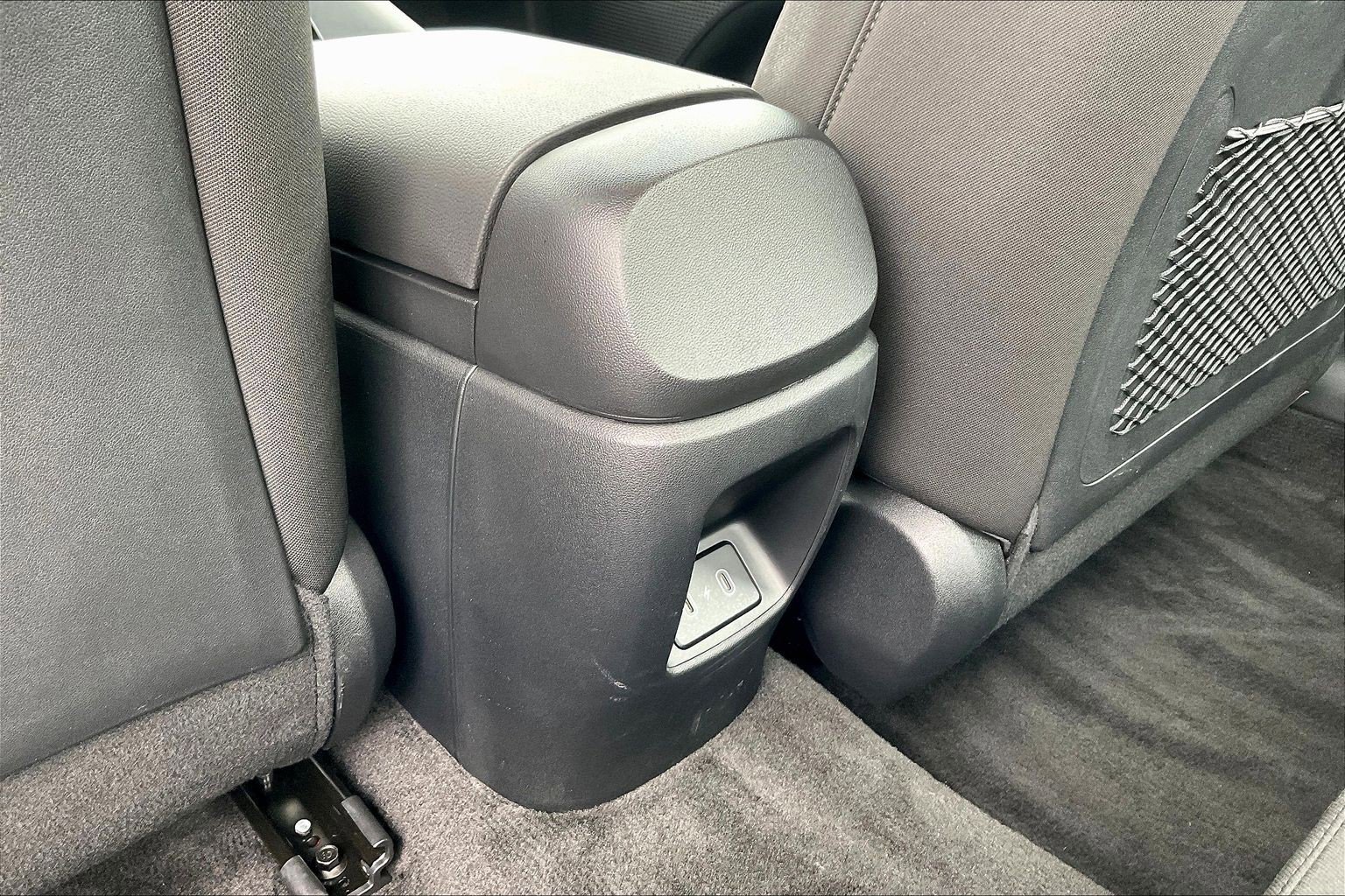 Certified 2025 Hyundai Elantra SEL FWD image 10