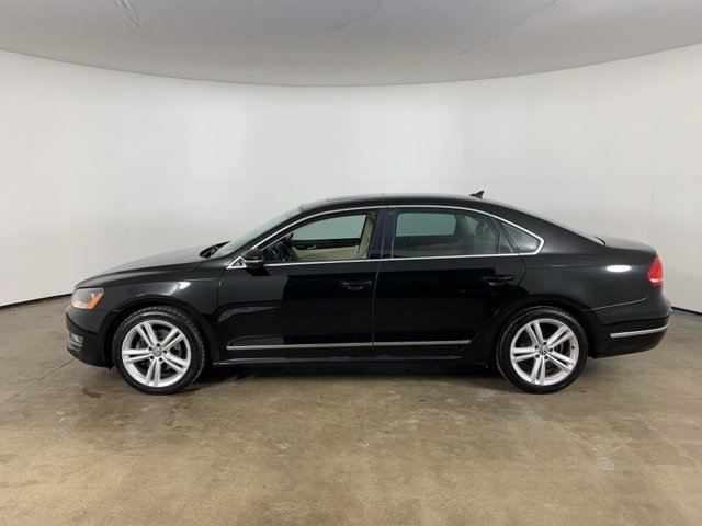 Used 2012 Volkswagen Passat TDI SEL Premium image 16