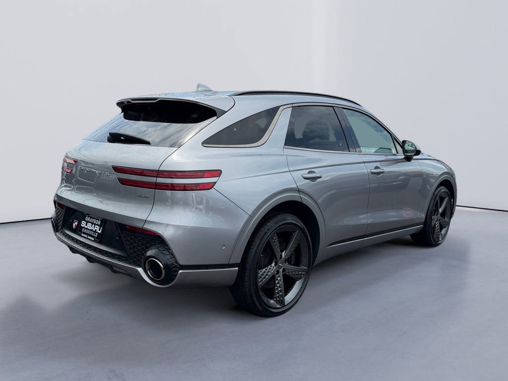 Used 2023 Genesis GV70 2.5T w/ Sport Prestige Package AWD/4WD image 3