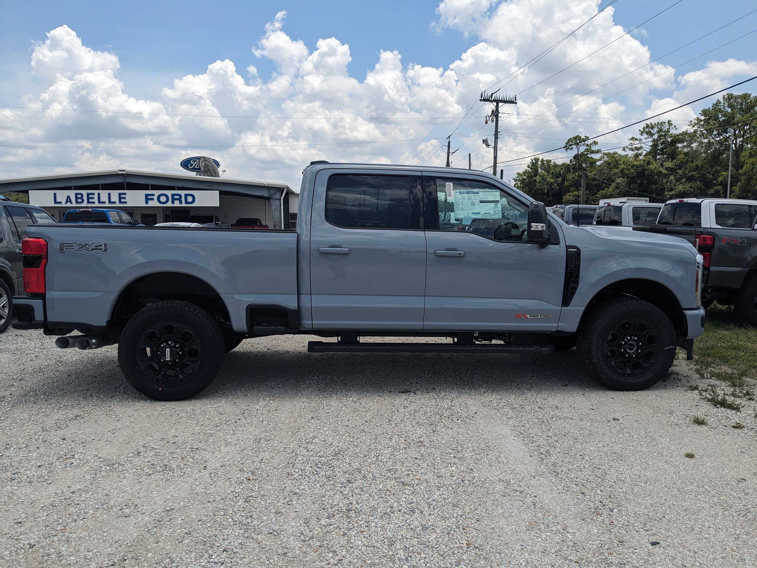 New 2025 Ford F350 Lariat w/ Lariat Ultimate Package image 4