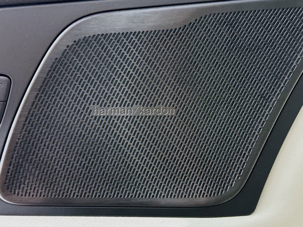 New 2026 Volvo XC60 B5 Ultra w/ Climate Package PRO image 18
