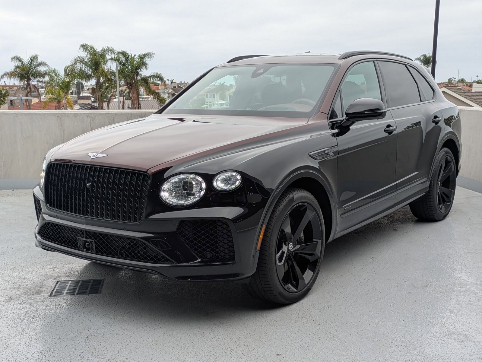 Certified 2025 Bentley Bentayga image 8