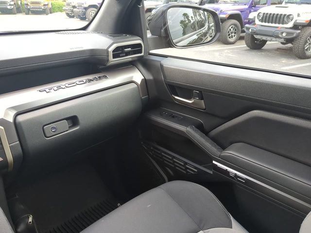 Used 2025 Toyota Tacoma TRD Sport RWD image 18