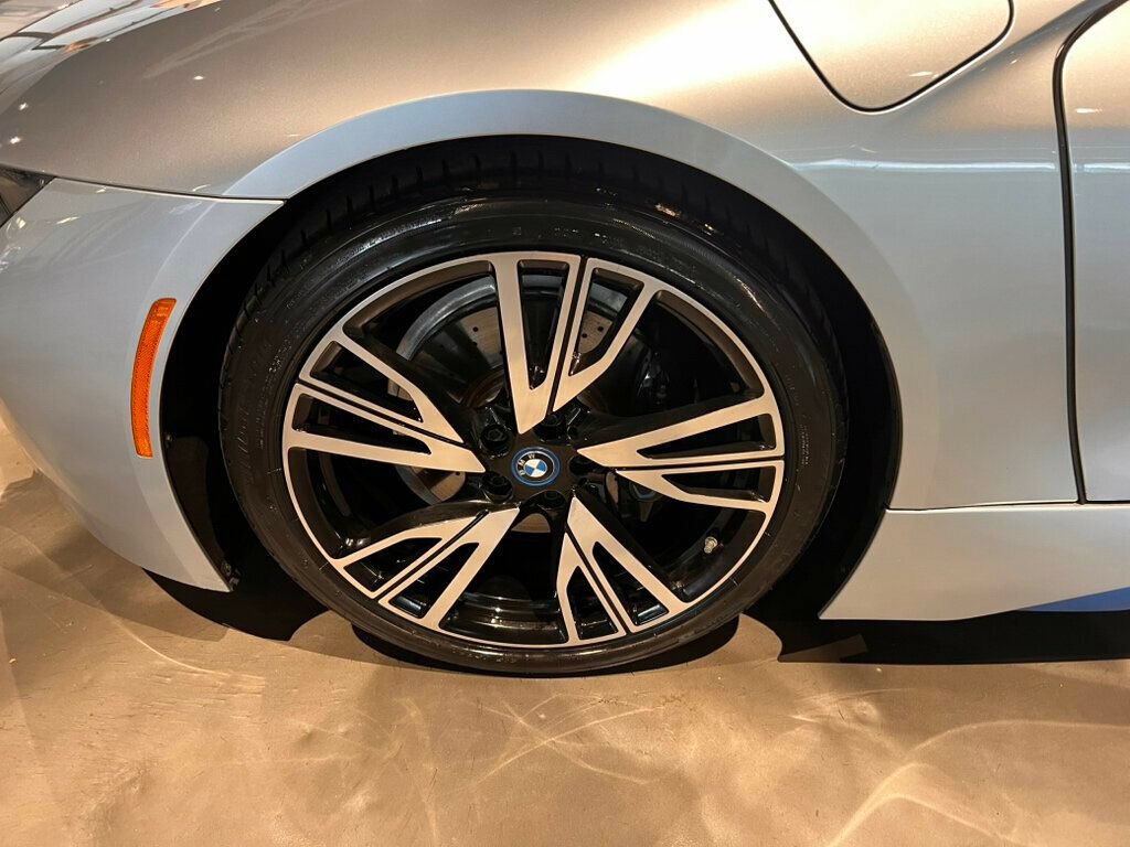 Used 2014 BMW i8 AWD/4WD image 10