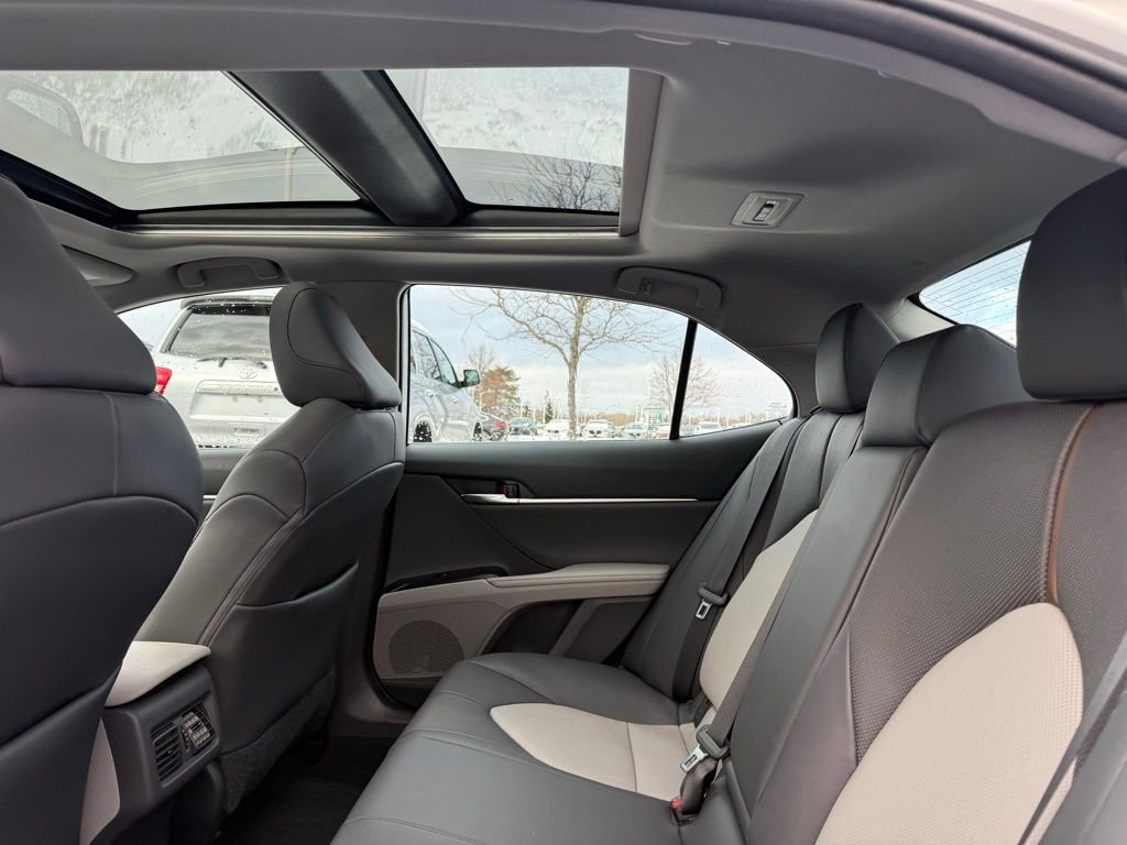 Used 2020 Toyota Camry XLE w/ Driver Assist Package image 15