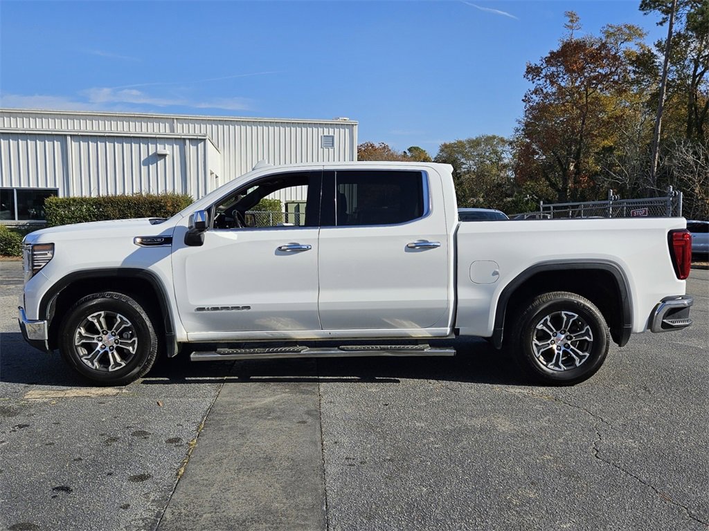 Used 2022 GMC Sierra 1500 SLT w/ SLT Convenience Package image 2