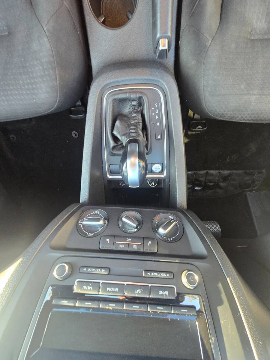 Used 2015 Volkswagen Jetta SE FWD image 26