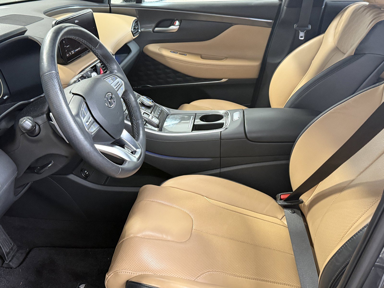 Used 2023 Hyundai Santa Fe Calligraphy AWD/4WD image 31