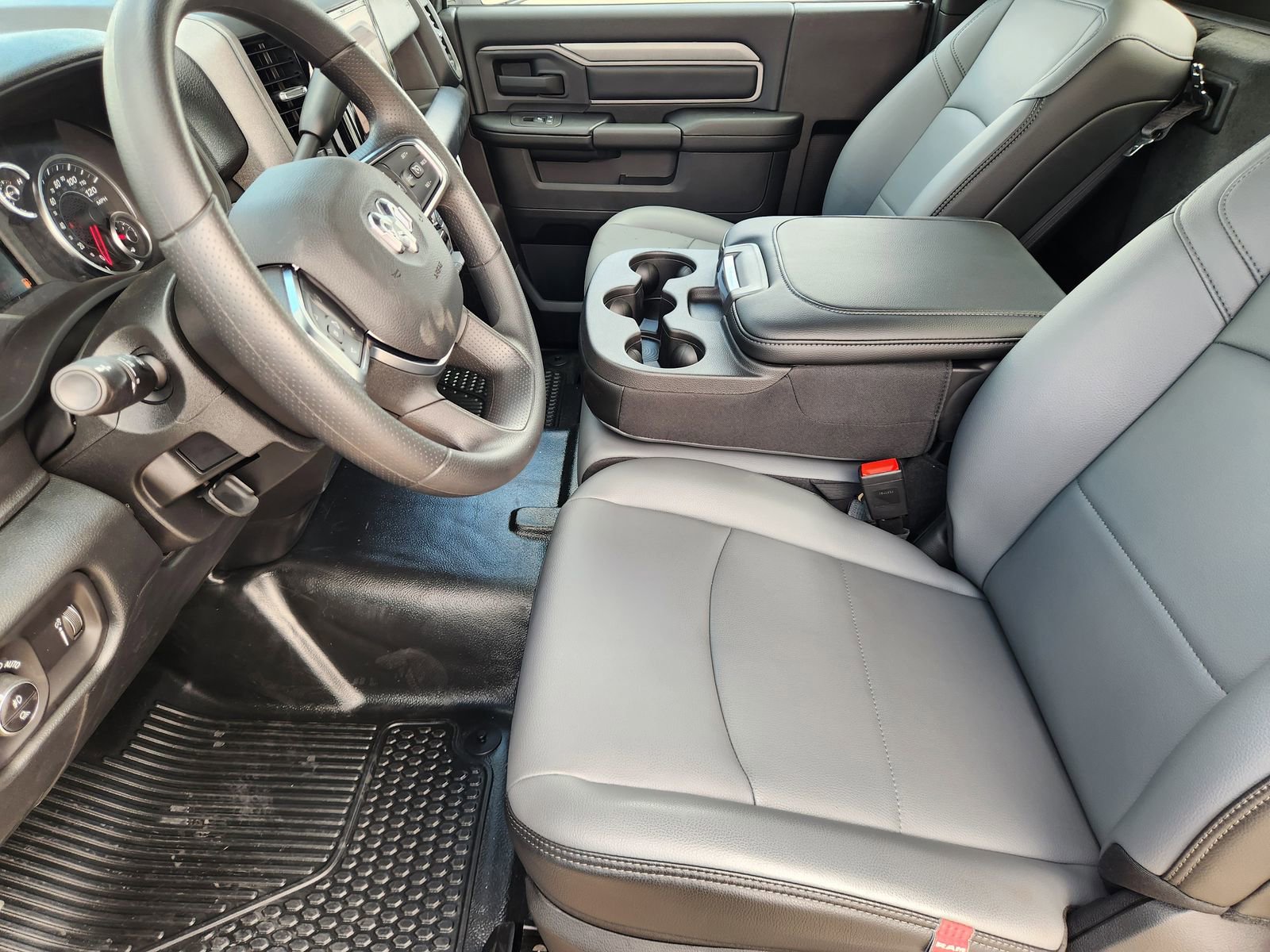 New 2026 RAM 2500 Tradesman AWD/4WD image 13