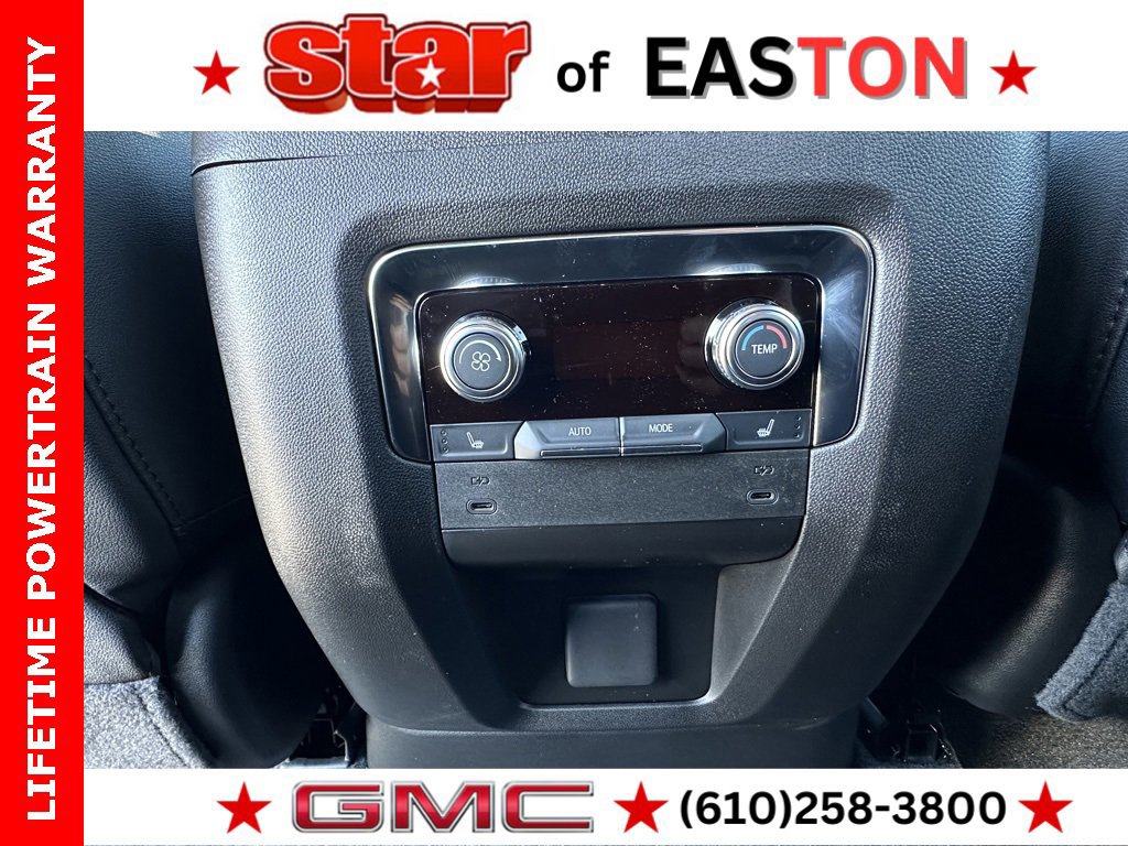 New 2026 GMC Yukon Elevation image 16