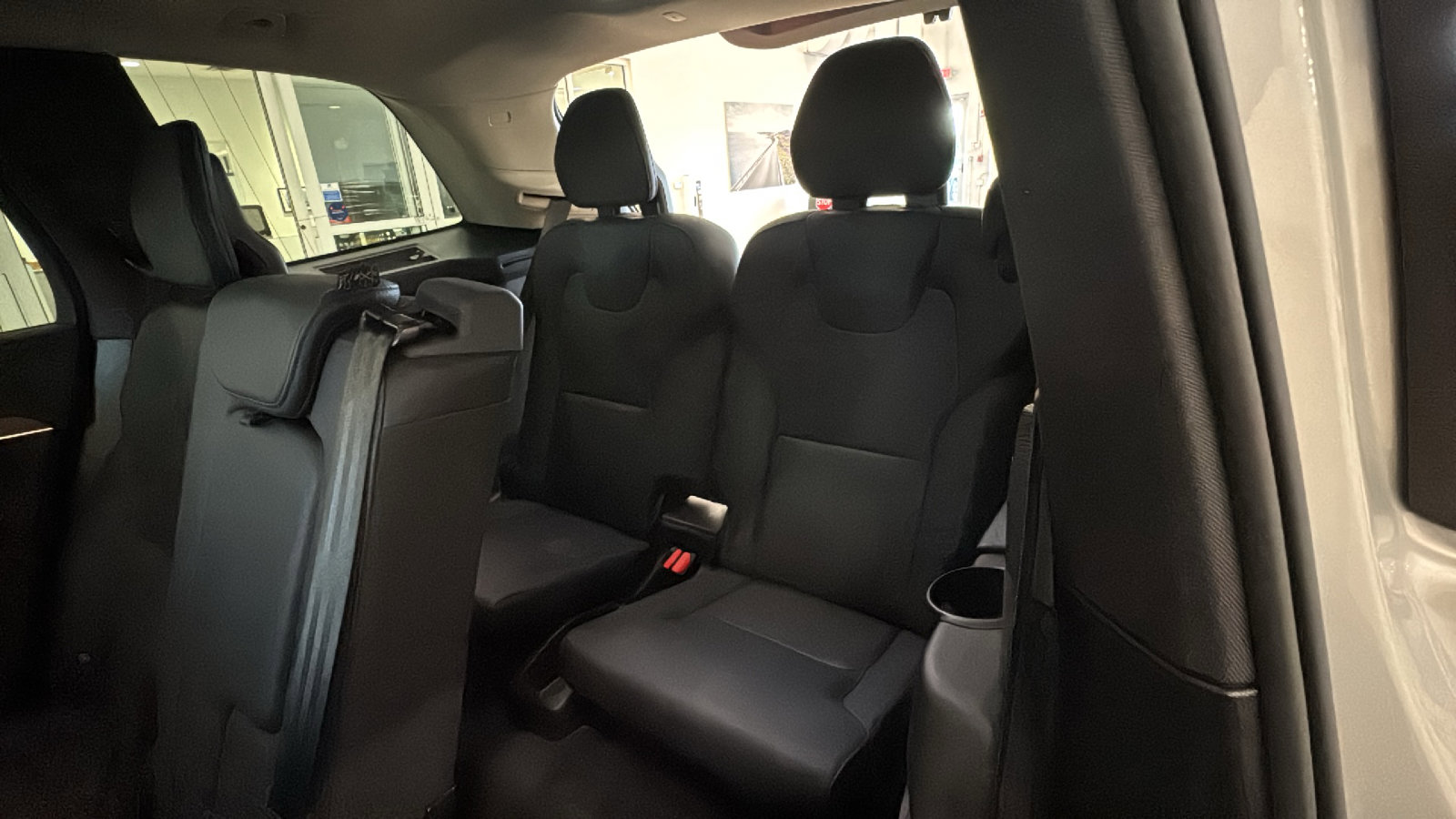 Used 2024 Volvo XC90 B6 Plus AWD/4WD image 29