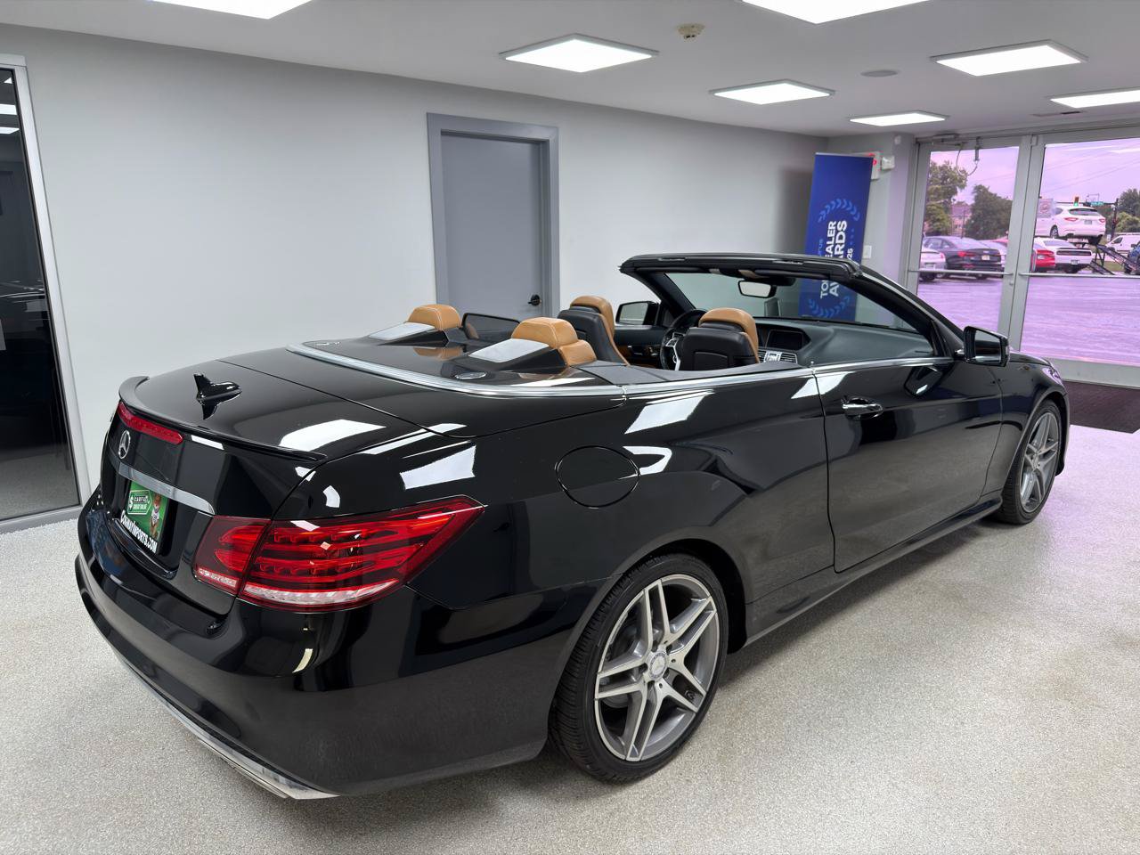Used 2017 Mercedes-Benz E 400 Cabriolet image 6