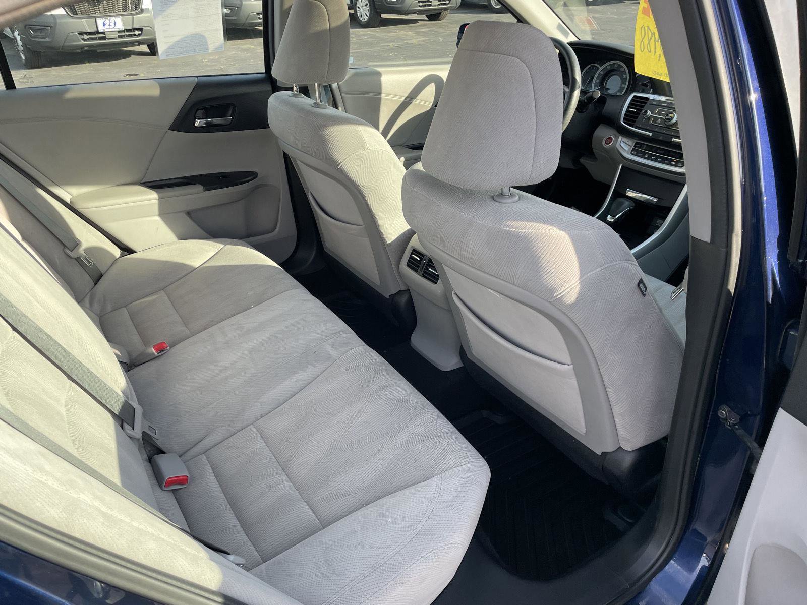 Used 2013 Honda Accord EX image 29