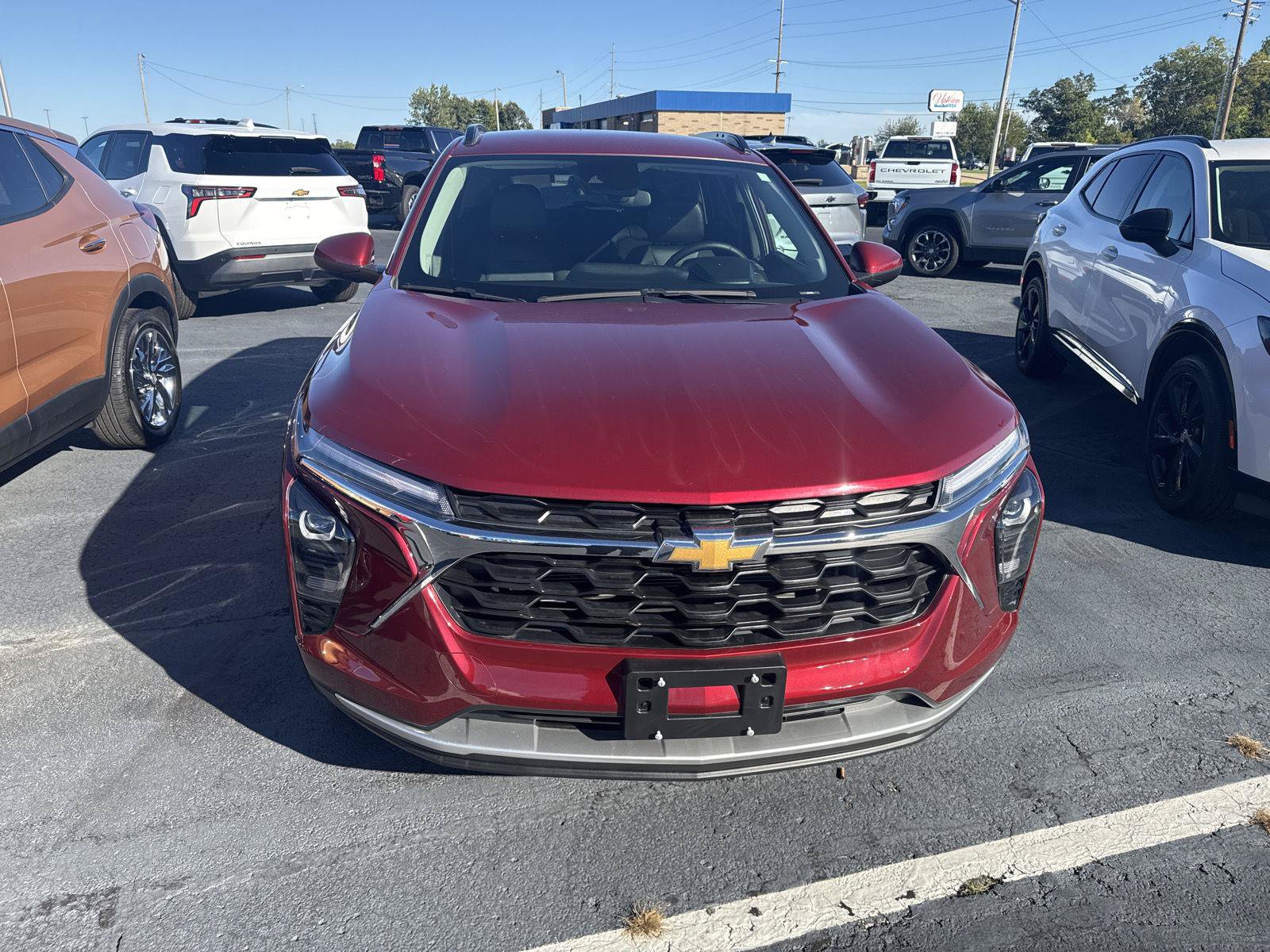 Used 2025 Chevrolet Trax LT w/ Driver Confidence Package FWD image 6