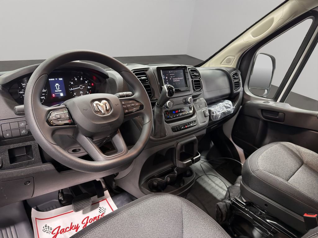 Used 2025 RAM ProMaster 2500 w/ Convenience Group image 5