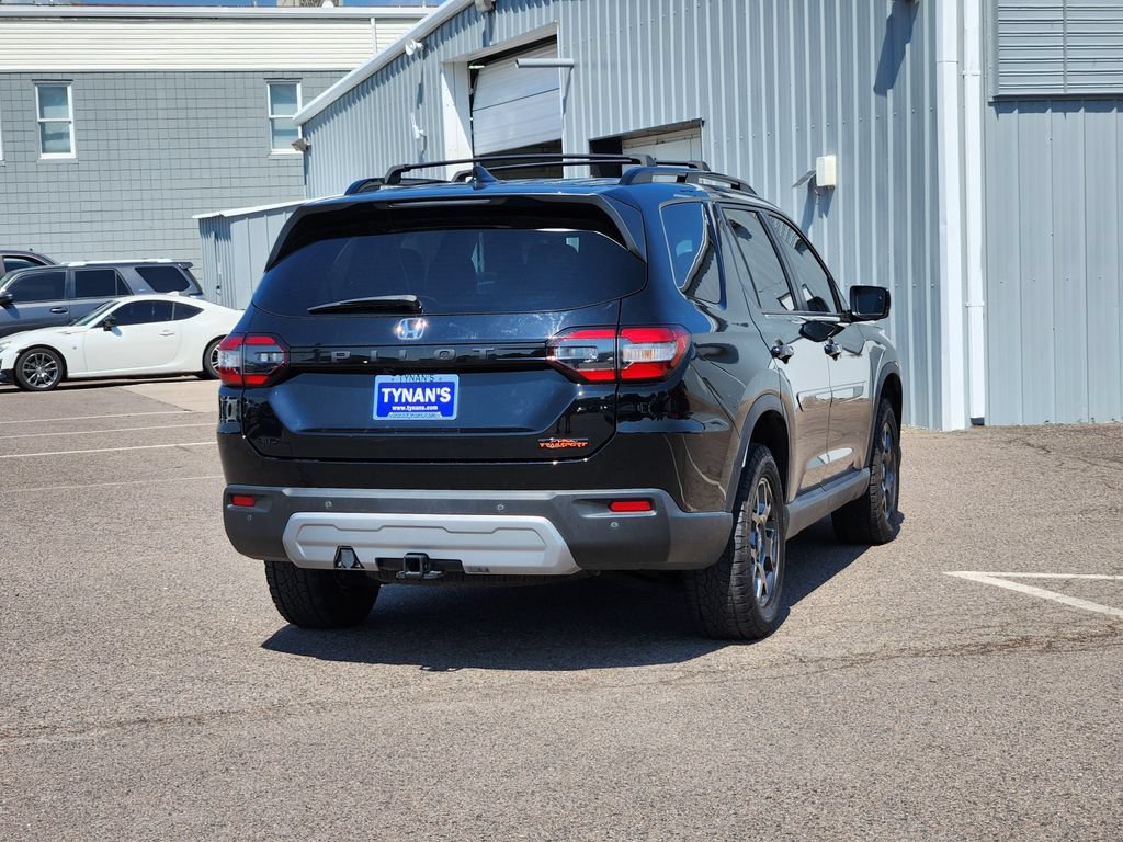 Used 2023 Honda Pilot TrailSport image 7