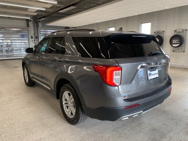 Used 2022 Ford Explorer XLT image 11