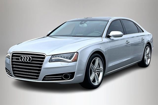 Used 2013 Audi A8 L 4.0T image 2