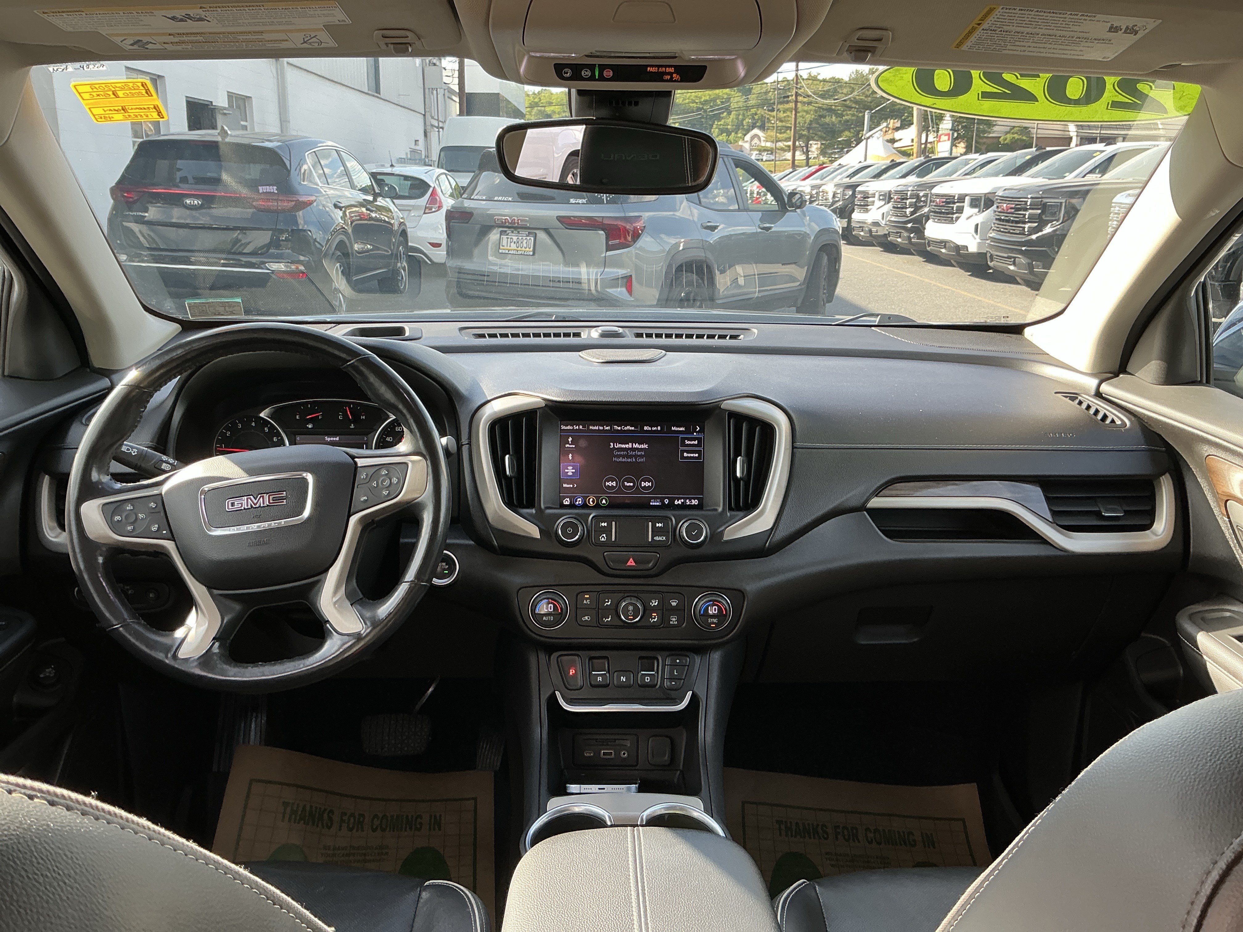 Used 2020 GMC Terrain Denali w/ Denali Premium Package AWD/4WD image 11