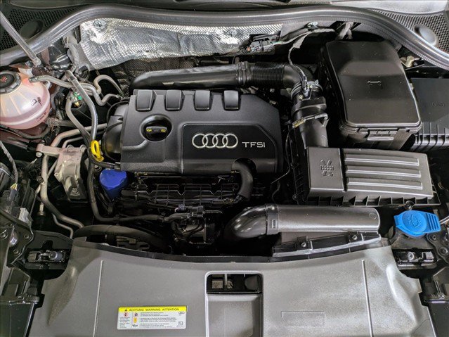 Used 2018 Audi Q3 2.0T Premium Plus w/ Premium Plus Package AWD/4WD image 25