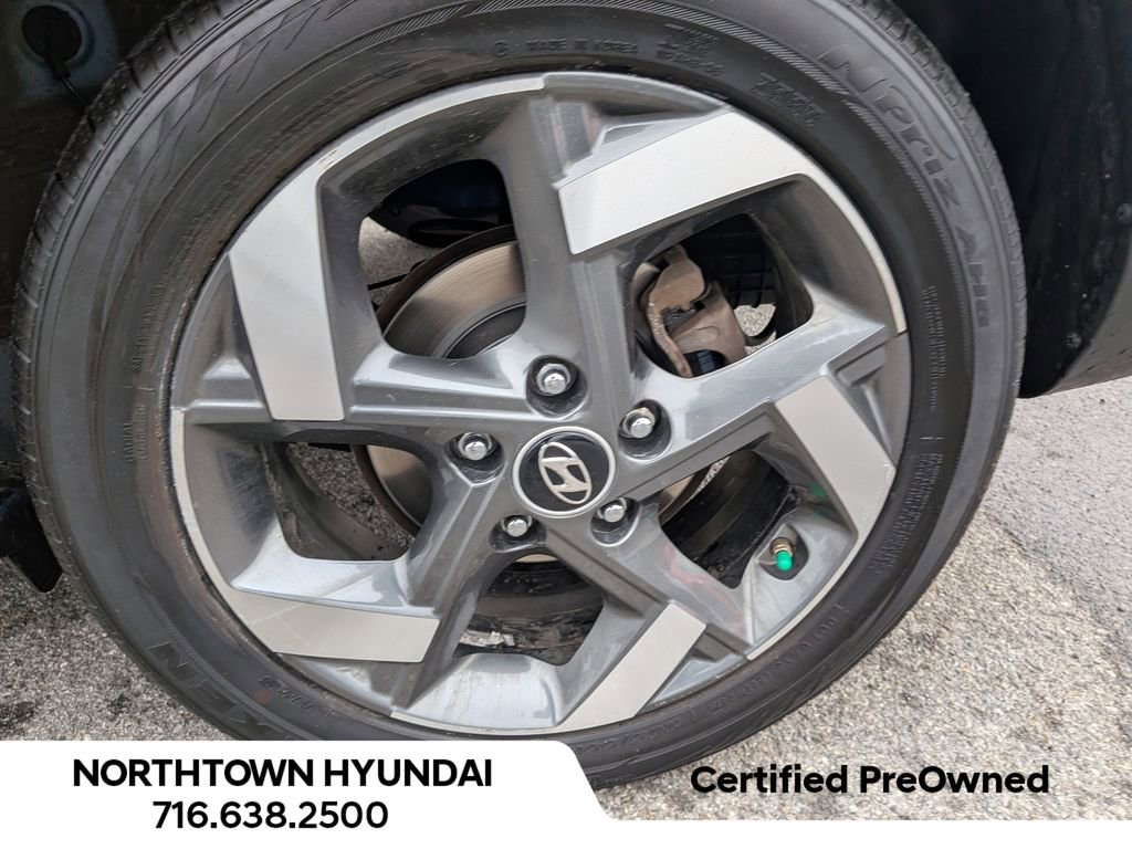 Certified 2023 Hyundai Venue SEL image 35
