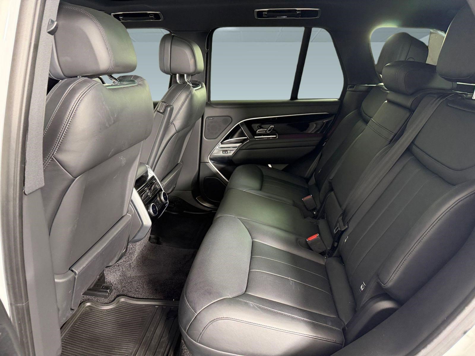 Used 2023 Land Rover Range Rover SE AWD/4WD image 13
