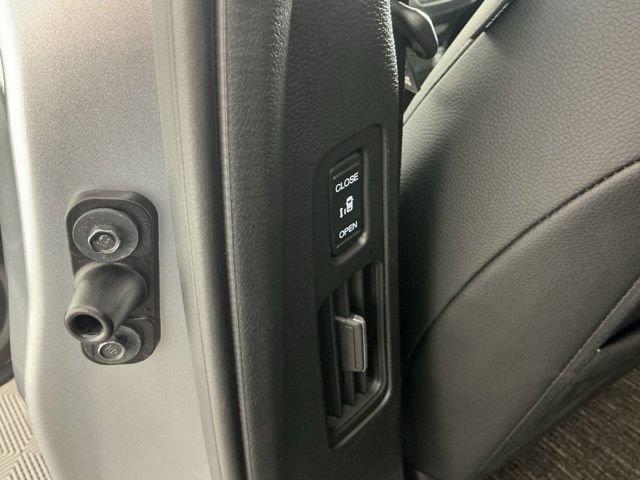 Certified 2026 Honda Odyssey EX-L image 9