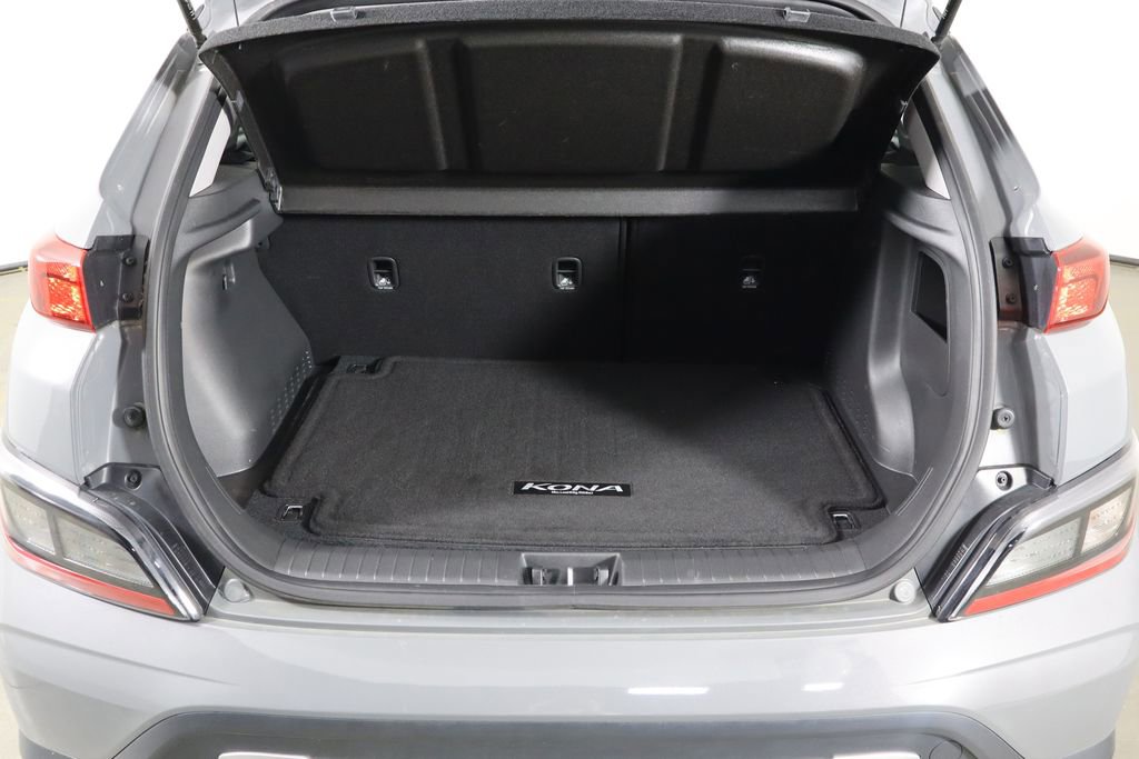 Used 2023 Hyundai Kona SE image 18